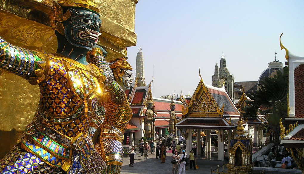 タイの仏教観光