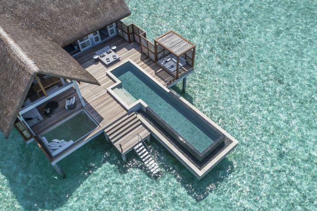 Four Seasons Resort Maldives at Landaa Giraavaru