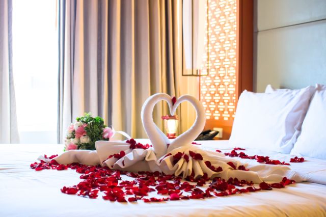 ハネムーン特典